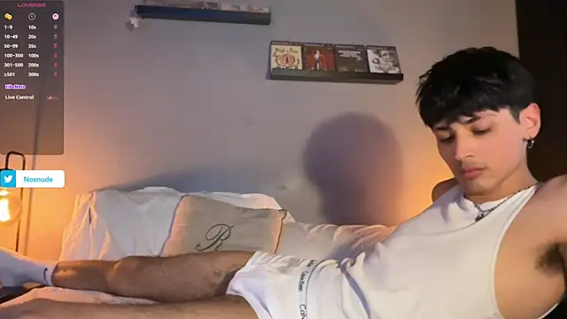 Snapshot of noxnude chatting on March 16, 2026, 7:49 pm noxnude online show from March 16, 2026, 7:49 pm