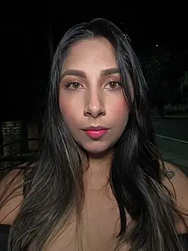 Snapshot of Catalina_ramos chatting on June 4, 2026, 5:45 am Catalina ramos online show from June 4, 2026, 5:45 am