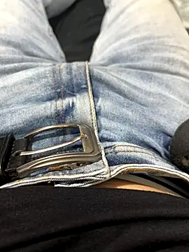 Daisuke 01 online show from December 2, 2025, 6:15 am