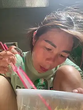 meganmeo online show from May 19, 2026, 3:57 am