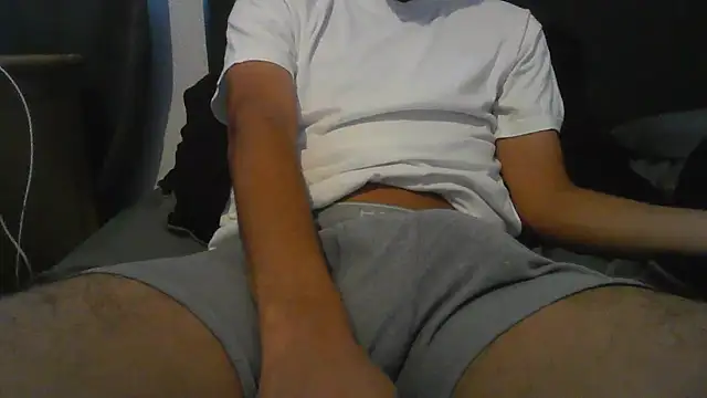 Snapshot of latinman7944 chatting on July 22, 2026, 8:55 pm latinman7944 online show from July 22, 2026, 8:55 pm