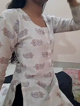 Snapshot of Alpee_kumri chatting on January 14, 2026, 6:00 pm Alpee kumri online show from January 14, 2026, 6:00 pm