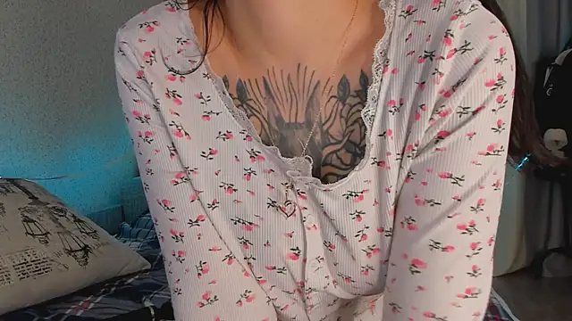 SakuraVibe online show from November 26, 2025, 3:34 pm