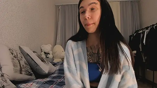 SakuraVibe online show from November 28, 2025, 3:45 pm