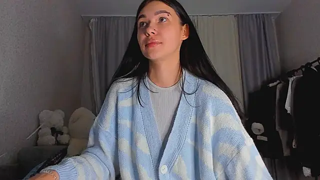 SakuraVibe online show from November 25, 2025, 2:28 pm