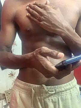 Snapshot of akgymnastic77Z chatting on June 19, 2026, 7:14 am akgymnastic77Z online show from June 19, 2026, 7:14 am