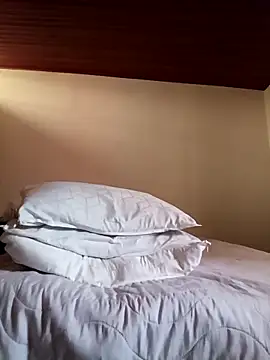 man black hot24 online show from December 22, 2025, 11:54 am