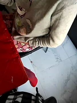 Snapshot of ParejaOcultaXX chatting on November 30, 2025, 11:33 am ParejaOcultaXX online show from November 30, 2025, 11:33 am