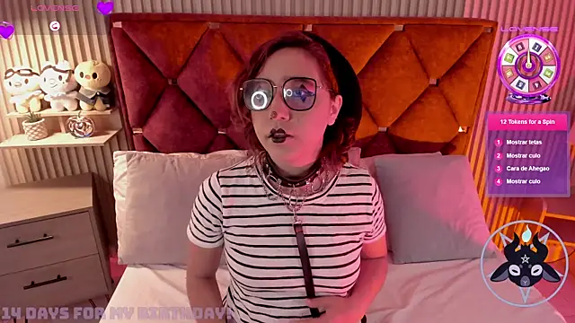 Snapshot of Kiri_Velvet chatting on April 29, 2026, 8:15 pm Kiri Velvet online show from April 29, 2026, 8:15 pm