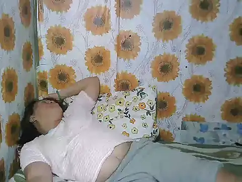 Snapshot of Smilinglovely chatting on March 13, 2026, 2:00 pm Smilinglovely online show from March 13, 2026, 2:00 pm