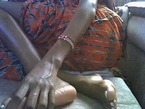 LIMAKATS0 online show from December 1, 2025, 8:48 am