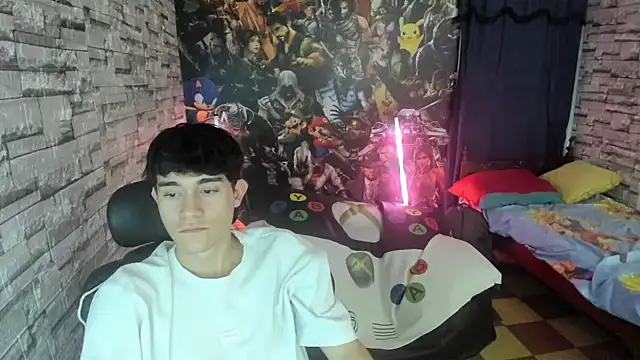 jay orange online show from December 19, 2025, 10:45 pm