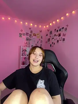 Davne  online show from February 3, 2026, 2:53 am