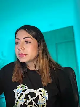 MaddieHunter online show from April 7, 2026, 3:47 pm