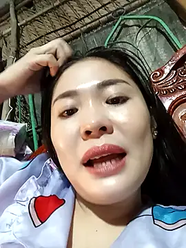 Snapshot of Lin-kute98 chatting on April 18, 2026, 1:02 pm Lin-kute98 online show from April 18, 2026, 1:02 pm