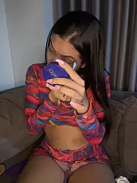 Snapshot of KarolRojas_22 chatting on June 7, 2026, 7:02 am KarolRojas 22 online show from June 7, 2026, 7:02 am