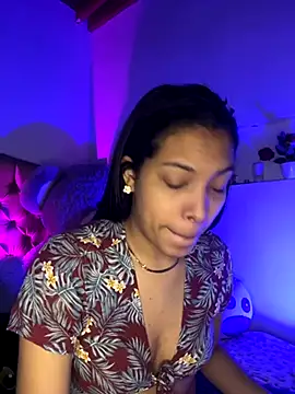 KarolRojas 22 online show from December 4, 2025, 8:08 pm