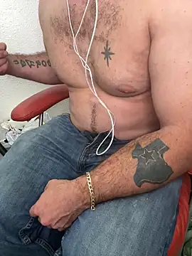 Snapshot of 2addictivelyhorny chatting on March 11, 2026, 9:47 am 2addictivelyhorny online show from March 11, 2026, 9:47 am