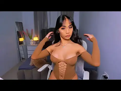 Snapshot of Laureen_BrownXxx chatting on January 7, 2026, 11:37 am Laureen BrownXxx online show from January 7, 2026, 11:37 am