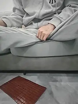 Snapshot of micai_fengbei chatting on December 15, 2025, 1:50 pm micai fengbei online show from December 15, 2025, 1:50 pm