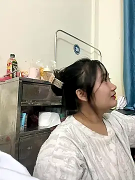 lau-2 online show from December 2, 2025, 11:23 am