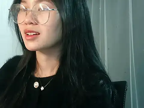 Nunaa18 online show from November 26, 2025, 4:51 pm