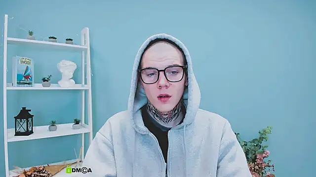 drew soft  online show from November 24, 2025, 2:39 pm