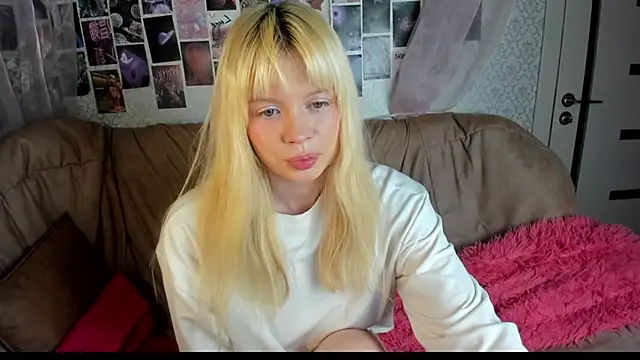 Snapshot of AlysaMeow chatting on February 18, 2026, 6:26 pm AlysaMeow online show from February 18, 2026, 6:26 pm