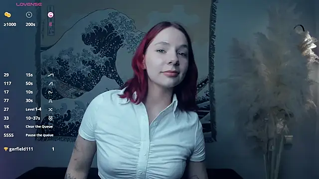 Snapshot of Solarspark chatting on December 15, 2025, 6:41 am Solarspark online show from December 15, 2025, 6:41 am