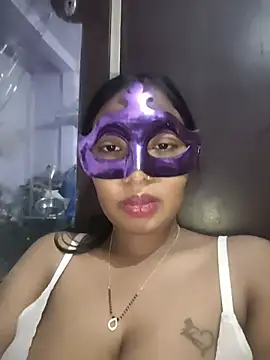 aarti03fb online show from April 5, 2026, 6:36 pm