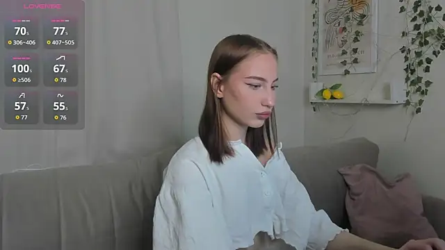 Snapshot of lally_cute chatting on December 17, 2025, 11:26 am lally cute online show from December 17, 2025, 11:26 am