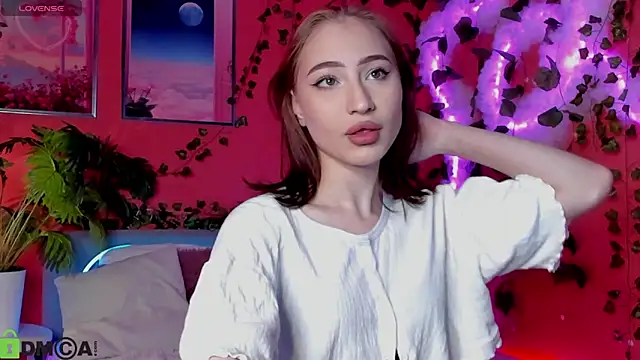 Snapshot of lally_cute chatting on January 15, 2026, 11:24 am lally cute online show from January 15, 2026, 11:24 am