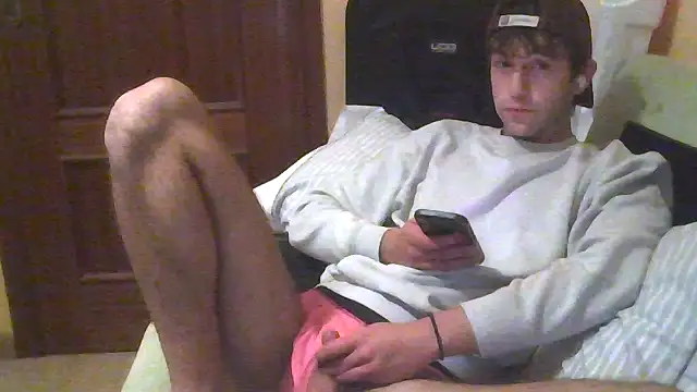 Snapshot of Hugoo_21 chatting on December 13, 2025, 11:11 pm Hugoo 21 online show from December 13, 2025, 11:11 pm