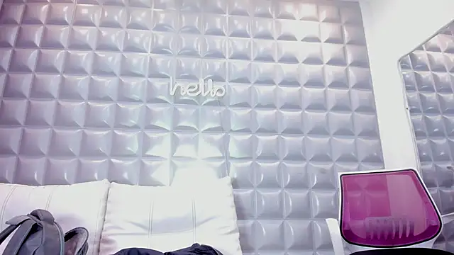 sol-angel online show from December 20, 2025, 3:59 pm