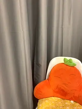 boniu-mimi online show from December 2, 2025, 3:07 am