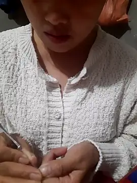 Snapshot of mai-mai-97 chatting on November 28, 2025, 2:28 pm mai-mai-97 online show from November 28, 2025, 2:28 pm