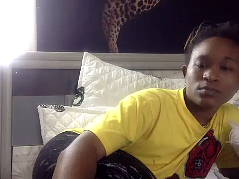 JuicyEbonyGoddess online show from April 4, 2026, 12:01 pm