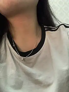 lana-kan online show from March 27, 2026, 1:34 pm