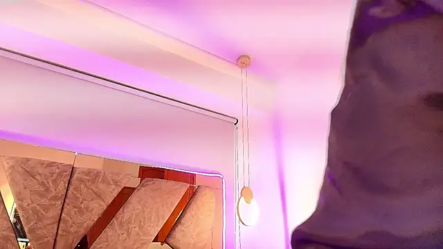 Snapshot of emma_cook_ chatting on December 2, 2025, 8:32 pm emma cook online show from December 2, 2025, 8:32 pm