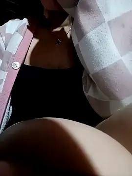 Snapshot of NariShow chatting on April 17, 2026, 3:26 pm NariShow online show from April 17, 2026, 3:26 pm