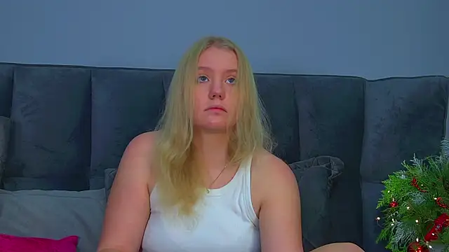 Snapshot of EmilyEvanse chatting on December 5, 2025, 6:23 am EmilyEvanse online show from December 5, 2025, 6:23 am