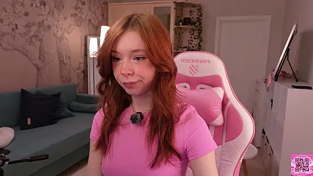 Snapshot of eva_aria chatting on April 20, 2026, 8:10 pm eva aria online show from April 20, 2026, 8:10 pm