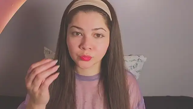Snapshot of amyvans_ chatting on March 17, 2026, 8:56 pm amyvans online show from March 17, 2026, 8:56 pm