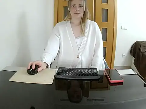 Adelyxveex online show from November 28, 2025, 12:33 am