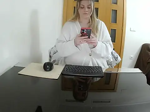 Adelyxveex online show from December 21, 2025, 11:16 pm