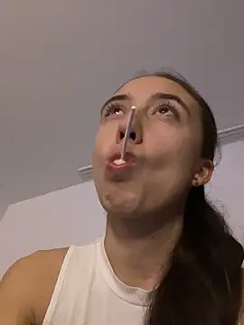 Snapshot of CristinaSw chatting on December 18, 2025, 9:40 pm CristinaSw online show from December 18, 2025, 9:40 pm