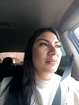   Aysha online show from December 1, 2025, 3:57 pm