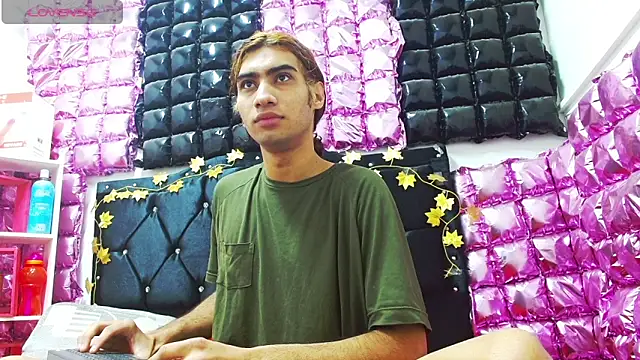 andresdark 07 online show from November 28, 2025, 3:17 am