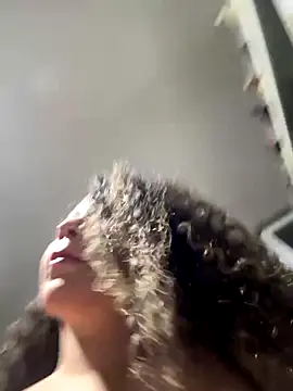 VictoriaaRose online show from November 26, 2025, 2:44 am