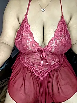 Snapshot of Curvy_Pooja chatting on April 15, 2026, 7:58 pm Curvy Pooja online show from April 15, 2026, 7:58 pm